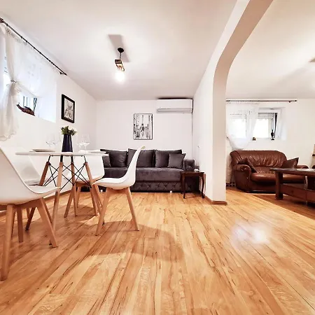 Apartment Melody