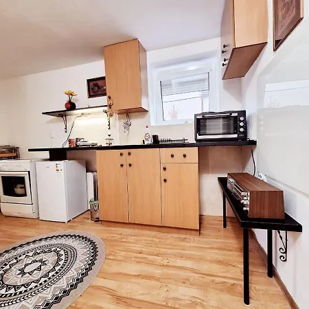 Melody Apartment *
